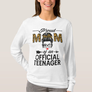 Proud Mamma av tjänstemannen Leopard Skriv ut 13:e T Shirt