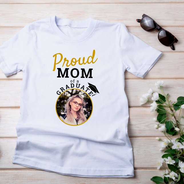 Proud Mamma i Student Studentmössa Photo T Shirt (Skapare uppladdad)