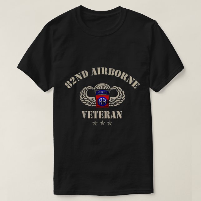 Proud Military U.S Army 82nd Airborne Division Vet T Shirt (Design framsida)