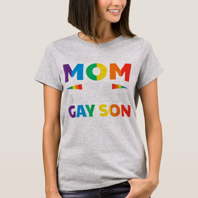 Proud Mom Of A Smartass Gay Son Funny LGBT Ally T Shirt (Framsida)