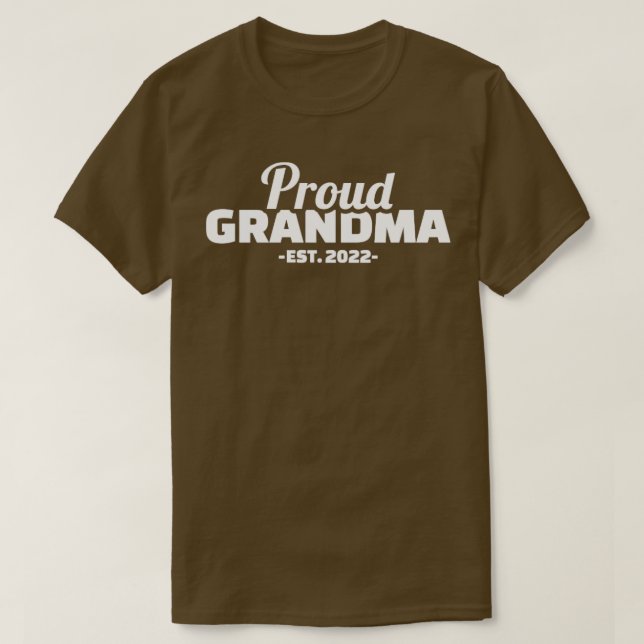 Proud morma est 2022 t shirt (Design framsida)