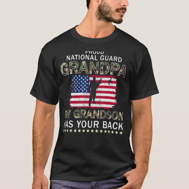 Proud National Guard Grandpa Min morson har din T Shirt (Framsida)