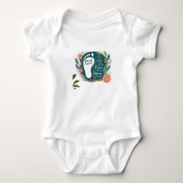 Proud Nurse Mama – Floral Baby Footprint Design T Shirt