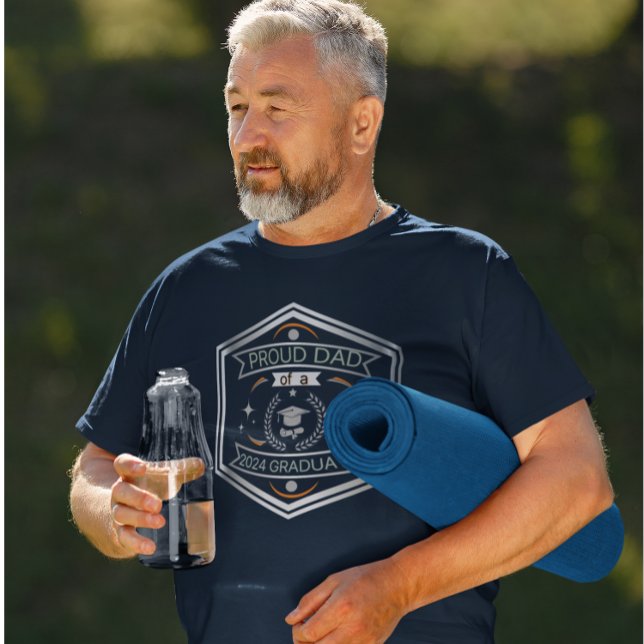 Proud Pappa 2024 Student Fars dag Studenten T Shirt (Skapare uppladdad)