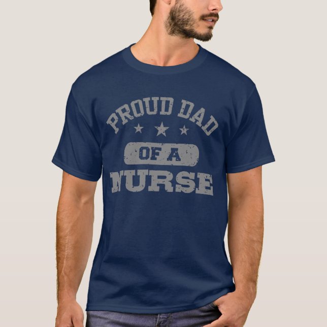 Proud Pappa i Nurse Tee (Framsida)