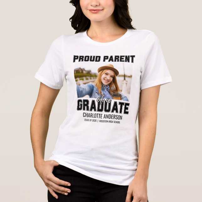 Proud Parent Of A Graduate Graduation  T Shirt (Framsida)