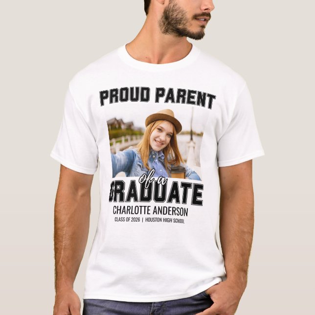 Proud Parent Of A Graduate Graduation  T Shirt (Framsida)