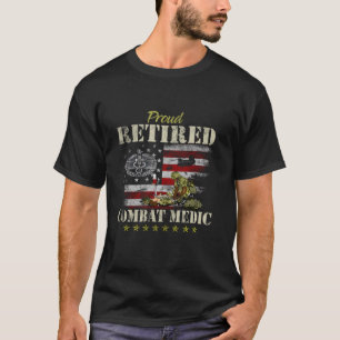 Proud Retrött Combat Medic Veteran Militär Veteran T Shirt