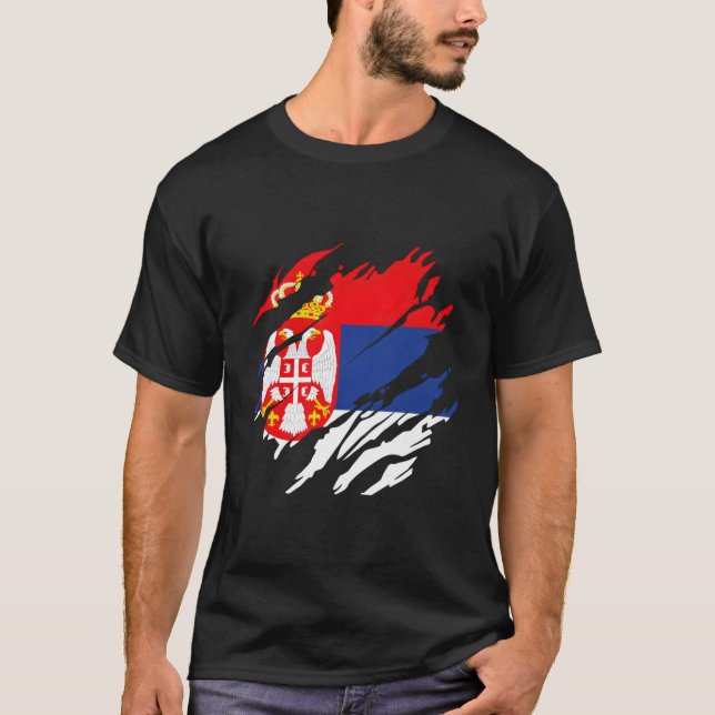 Proud Serbian Flagga Serbien T Shirt (Framsida)