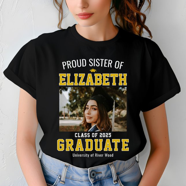 Proud Sister Class of 2025 Student Parent Anpassni T Shirt (Skapare uppladdad)