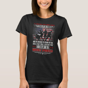 Proud Sister Militär Jag tog hand om min bror. T Shirt
