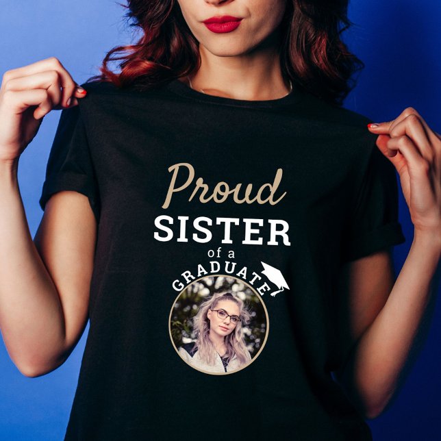 Proud Sister of Student Studentmössa Photo T Shirt (Skapare uppladdad)