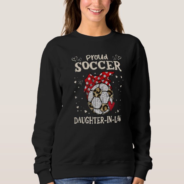 Proud Soccer Daughter In Law Trick Or Teach Hallot T Shirt (Framsida)