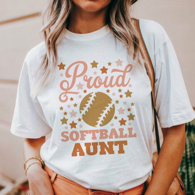 Proud Softball Aunt T Shirt (Skapare uppladdad)