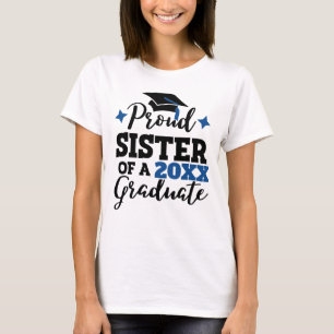 Proud Syster med 2022 student svart blått lock T Shirt