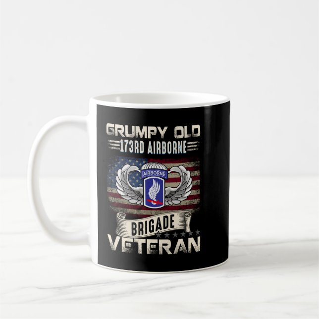 Proud U.S. Army 173rd Airborne Brigade Grumpy Old  Kaffemugg (Vänster)