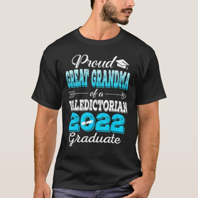 Proud Underbar Grandma 2022 Valediktorian Class 20 T Shirt (Framsida)