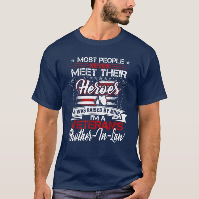 Proud Veterans Brother-in-Law Flagga T Shirt (Framsida)