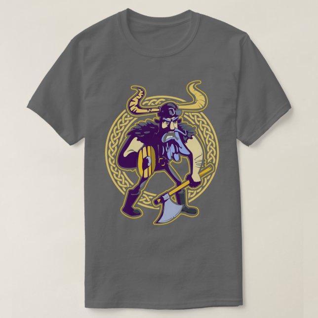 Proud Viking Warrior med Beard Helmet 8 T Shirt (Design framsida)