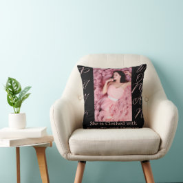 Proverbs 31 Woman Black & Rosa Pillow Kudde