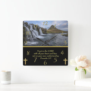 Proverbs 3:5 vattenfall i dalen fyrkantig klocka
