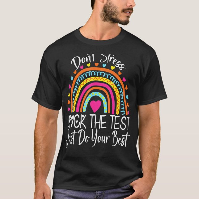 Provningsdag Sten testlärarens testdag för regnbåg T Shirt (Framsida)