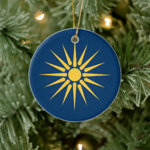 Prydnad med flagga från Makedonien, Grekland Julgransprydnad Keramik
