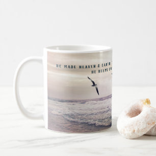 Psalm 146:6 Strandvågor och måsfotografering Kaffemugg