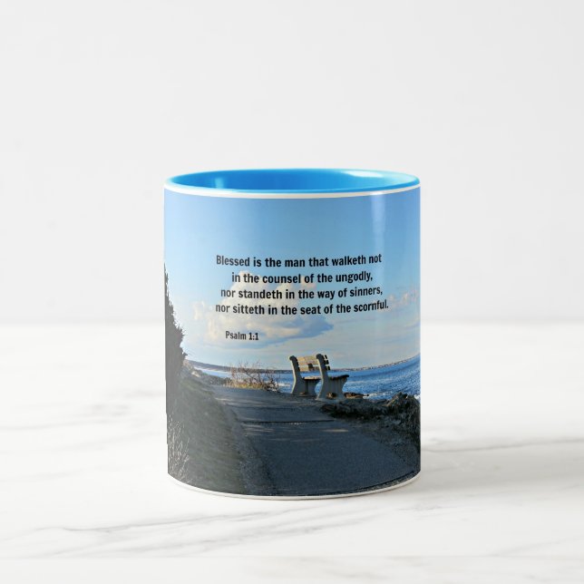 Psalm 1:1 Välsignad är mannen som inte.. Två-Tonad Mugg (Center)