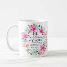 Psalm 23:3 - Han återställer min Rosa Blommigt Bib Kaffemugg