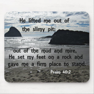Psalm 40:2 Han lyfte ut mig ur slöjan. Musmatta