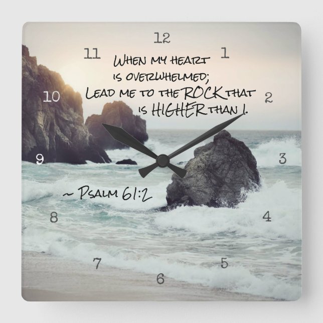 Psalm 61:2 Leda mig till Sten som är högre Fyrkantig Klocka (Framsida)