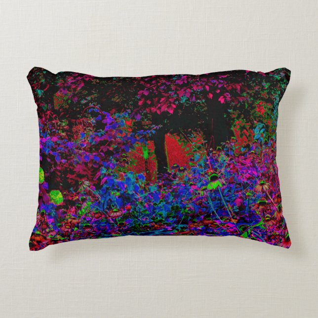 Psychedelic Crimson Red and Black Garden Sunrise Prydnadskudde (Framsidan)