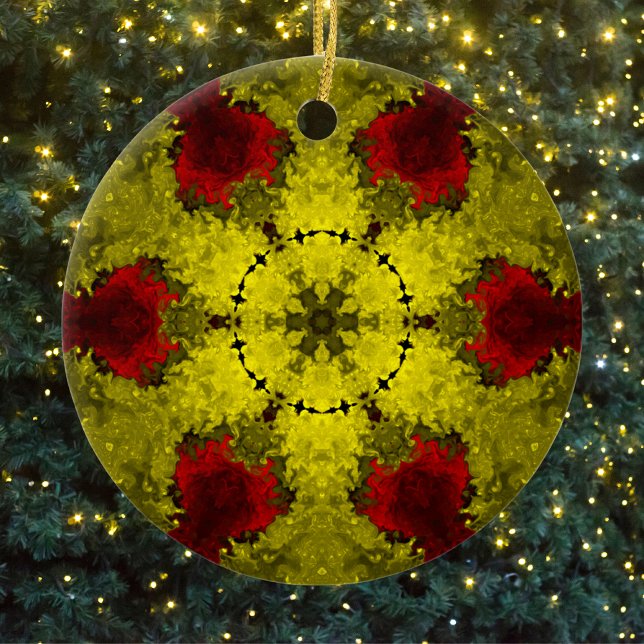 Psychedelic Kaleidoscope Flower Red and Gult Julgransprydnad Keramik (Skapare uppladdad)
