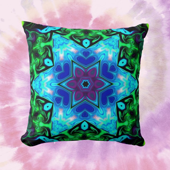 Psychedelic Mandala Flower Blue Lila and Grönt Kudde (Skapare uppladdad)