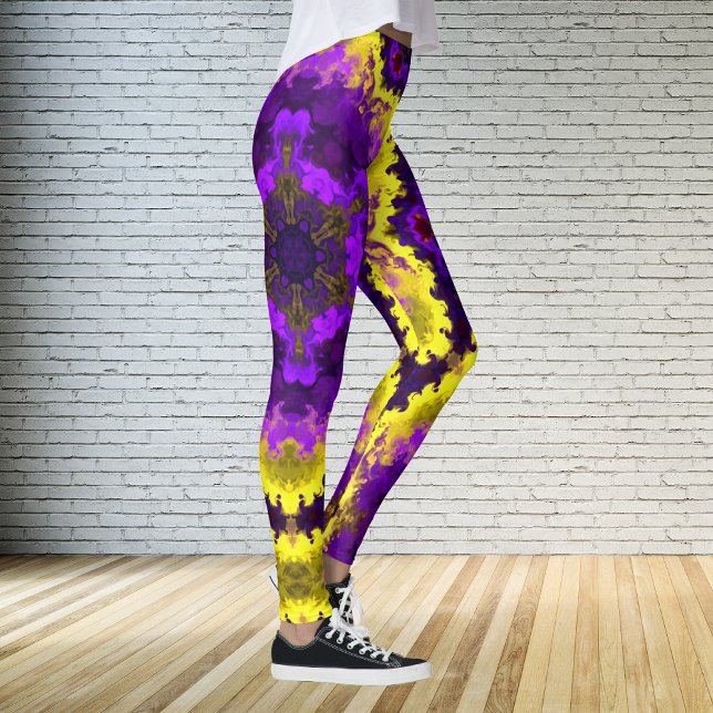 Psychedelic Mandala Flower Gult and Lila Leggings (Skapare uppladdad)