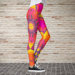 Psykedelisk Hippie Flower Rosa Lila och Gult Leggings<br><div class="desc">Den här psykodeliska kaleidoskop-designen har vibrerande rosa,  lila och gult. En levande trippeldesign som inspireras av fraactaler,  mandalas och slips. Skaffa den här vackra hippie-designen nu och lägg till lite groovy färg till ditt liv!</div>