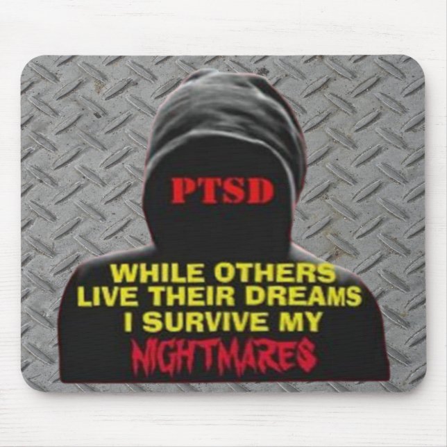 PTSD:MEDAN ANDRA LEVER SINA DREAMS MUSMATTA (Framsidan)