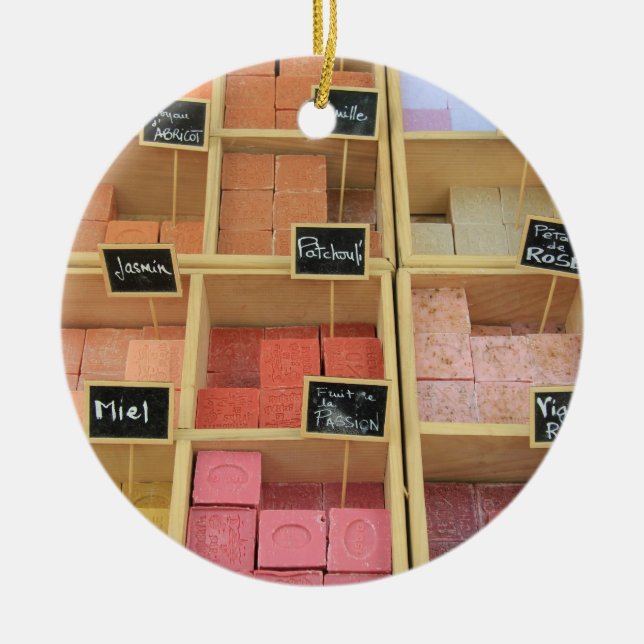 Pub av tvål eller annat prydnadsämne julgransprydnad keramik (Framsidan)