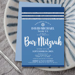 Pub Mitzvah Blue Silver Tallit Modern djärvt skrip Inbjudningar<br><div class="desc">Var stolt, gladd och visa den här milstolpen av Pub Mitzvah! Skicka ut den här coolan, en unik, modern inbjudan till personligen om en händelse att komma ihåg. Fet, vit manustypografi, David stjärna och ett marint blått och silver glitter-randigt färgat krita inspirerade grafiskt överlägg av en enkel, kornblommeblå bakgrund. Anpassa...</div>