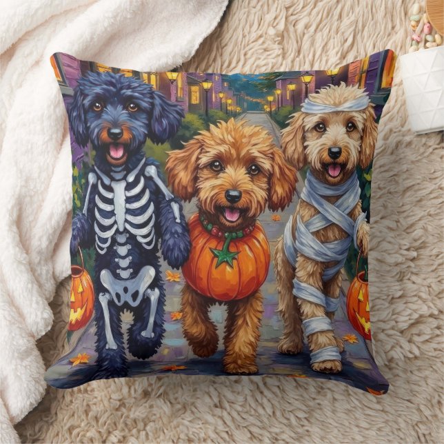 Pudel-Hundar-stammen eller Halloween-dräkter Kudde (Filt)