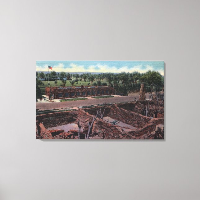 Pueblo, Colorado - Bird House & Animal Canvastryck (Framsida)