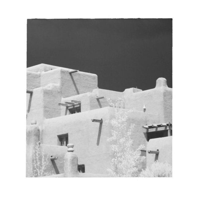 Pueblo stil adobe-inn på Loretto, Santa Fe, New Anteckningsblock (Framsida)