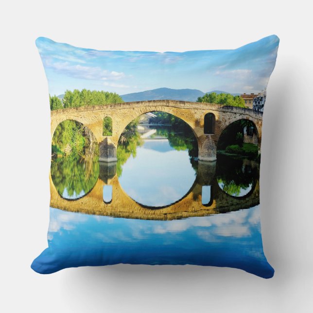Puente La Reina Kudde (Framsida)