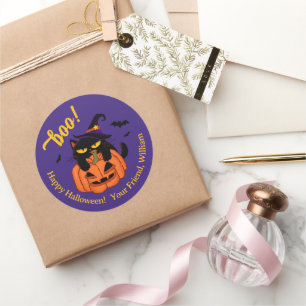 Puffig svart katt i häxhatt Halloween boo Runt Klistermärke