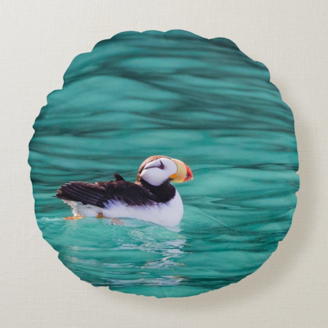 Puffin In Resurrection Bay, Alaska Rund Kudde (Framsidan)