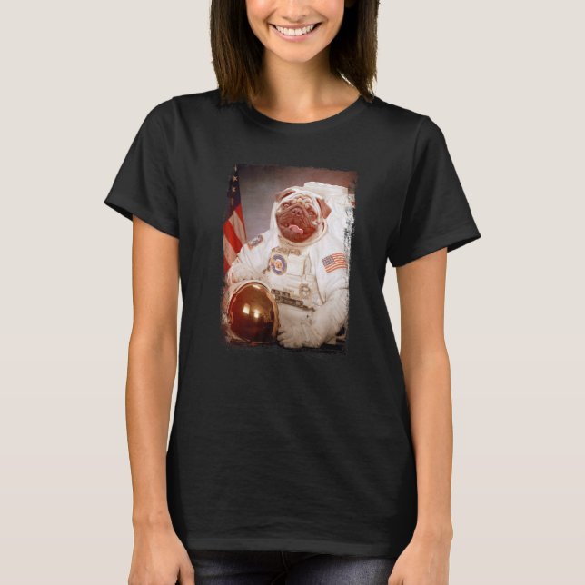 Pug Astronaut Moon Space Mission Animal Astronaut T Shirt (Framsida)