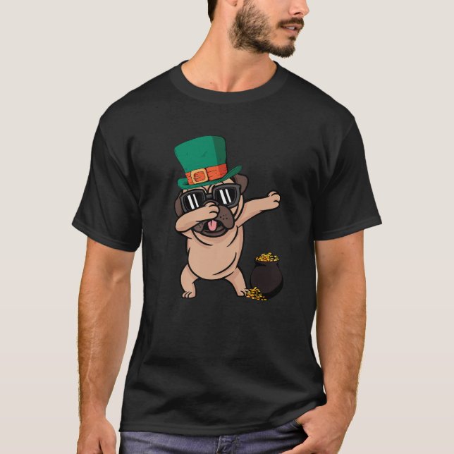 Pug Dabbing Hund St patricks day Funny Pug Hund -  T Shirt (Framsida)