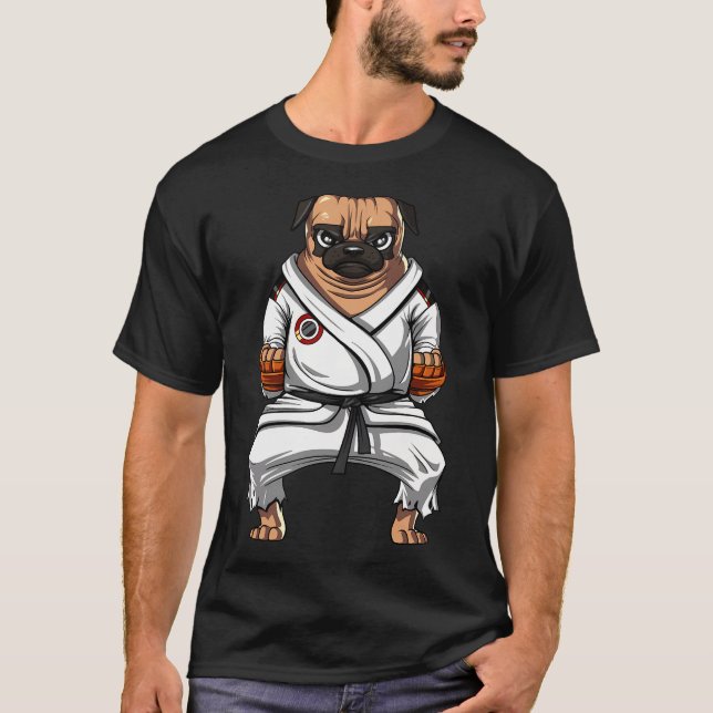 Pug Hund Karate T Shirt (Framsida)