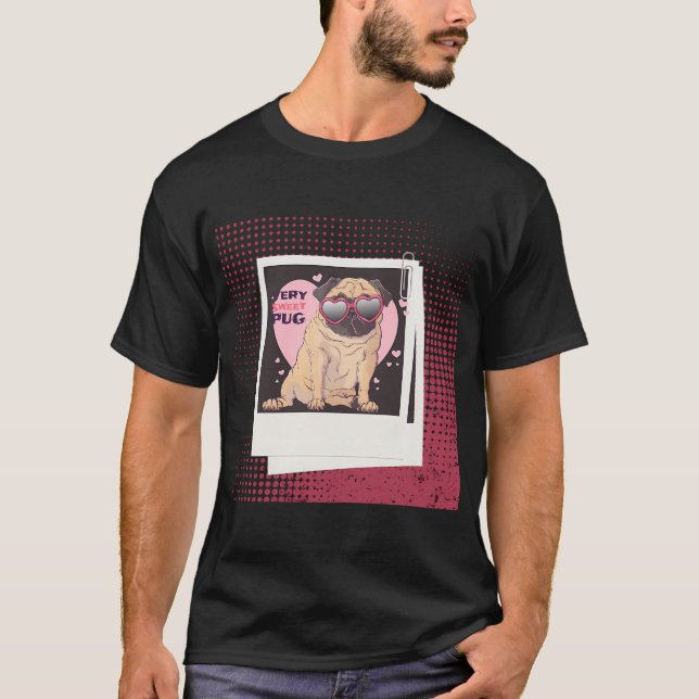 Pug hund som bär glasögon t shirt (Framsida)